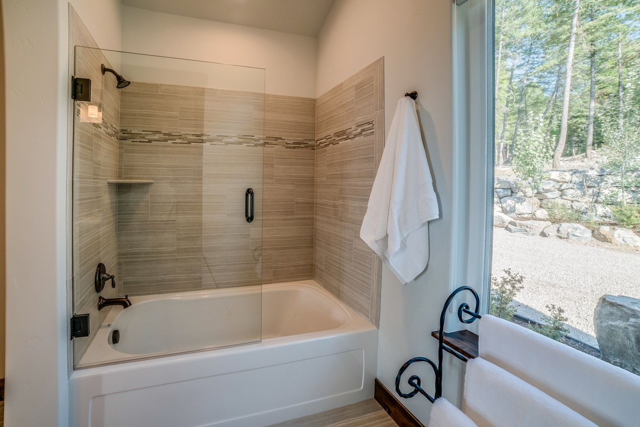 Shower & Tub Installation in August